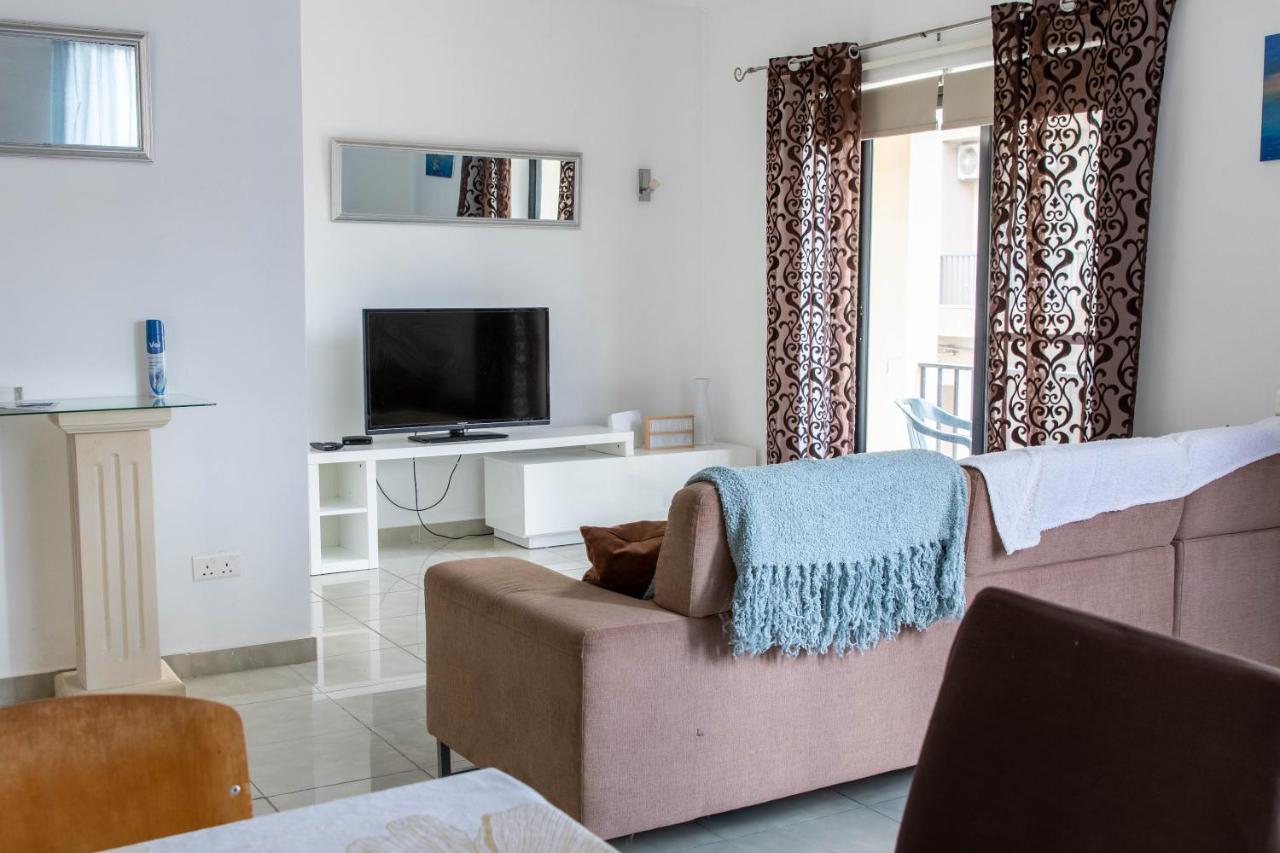Spacious 3-Bedroom Apartment 30 Seconds From Sea มาร์ซาสคาลา ภายนอก รูปภาพ