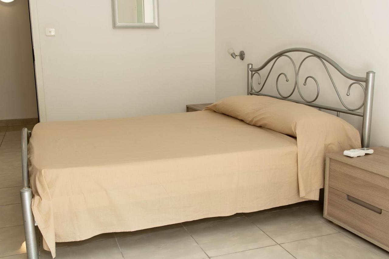 Spacious 3-Bedroom Apartment 30 Seconds From Sea มาร์ซาสคาลา ภายนอก รูปภาพ