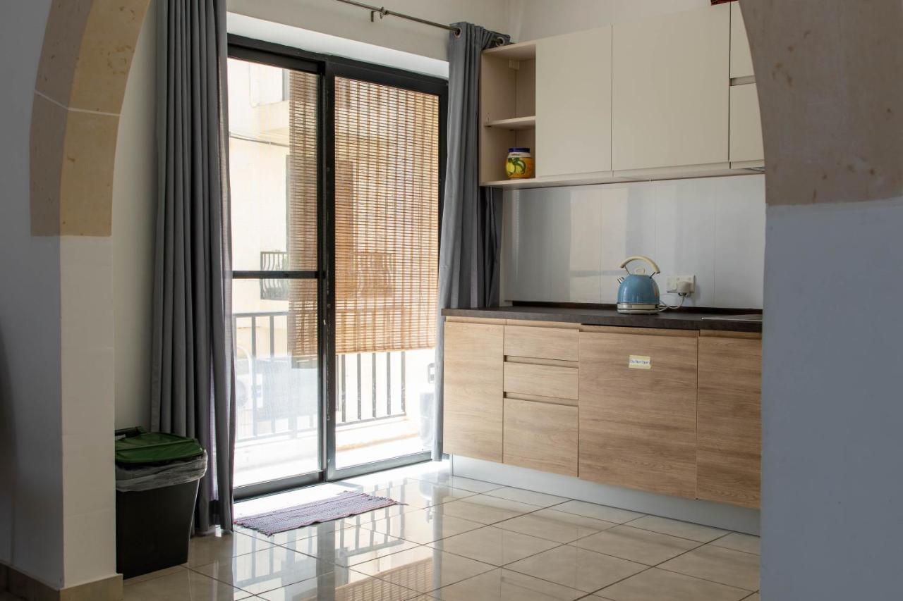 Spacious 3-Bedroom Apartment 30 Seconds From Sea มาร์ซาสคาลา ภายนอก รูปภาพ