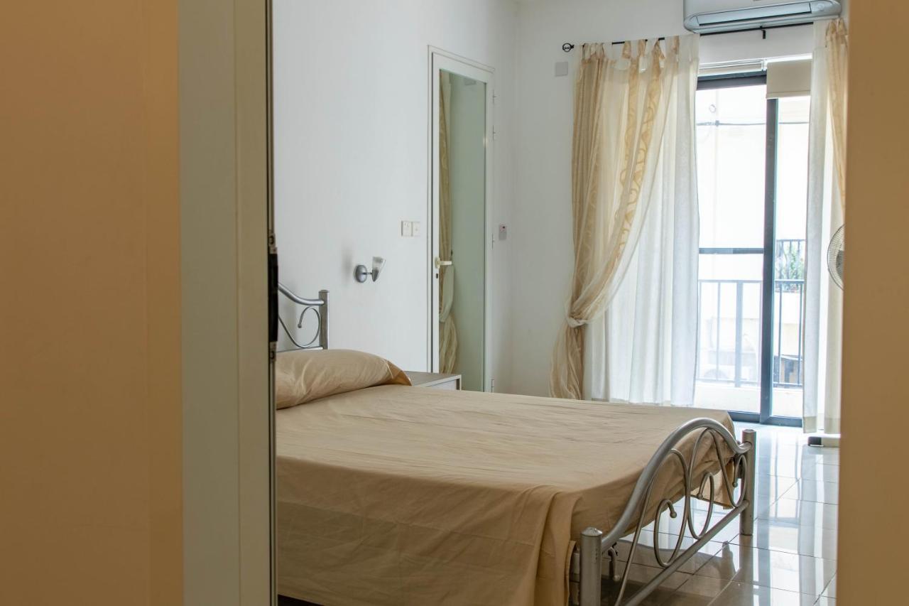 Spacious 3-Bedroom Apartment 30 Seconds From Sea มาร์ซาสคาลา ภายนอก รูปภาพ