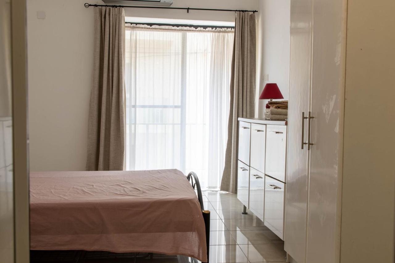 Spacious 3-Bedroom Apartment 30 Seconds From Sea มาร์ซาสคาลา ภายนอก รูปภาพ