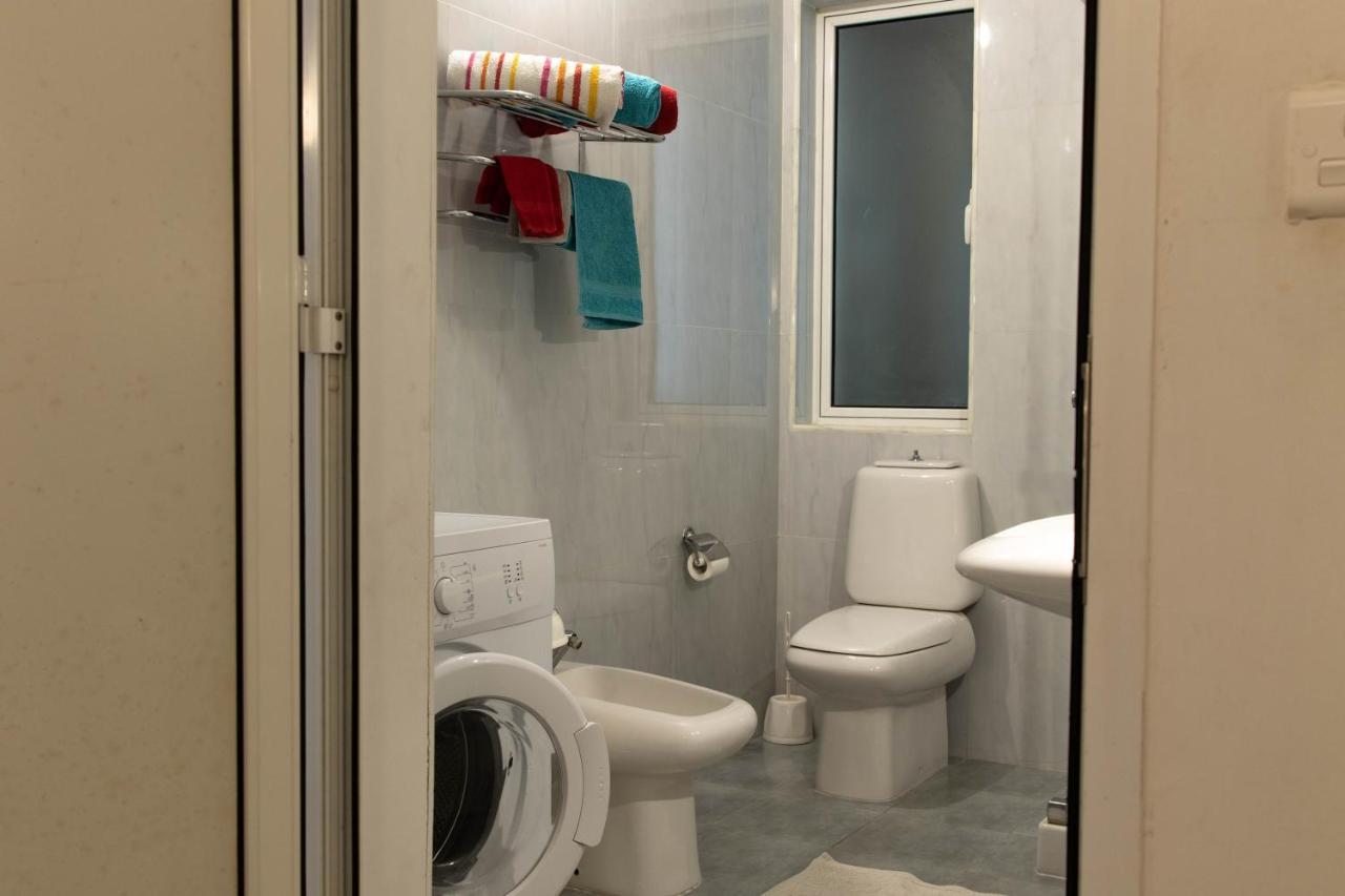 Spacious 3-Bedroom Apartment 30 Seconds From Sea มาร์ซาสคาลา ภายนอก รูปภาพ